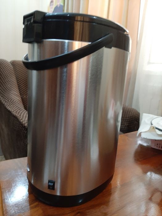 Термопот Nicau новый 6.8 л