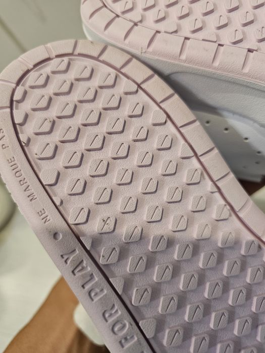 Кецове мратонки бели Найк размер 33.5 номер