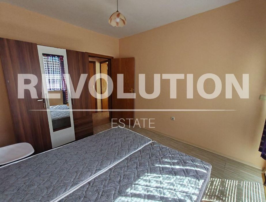 Дава се под наем Двустаен апартамент в Варна, Базар Левски - 55 кв.м за 450 € - Снимка #3