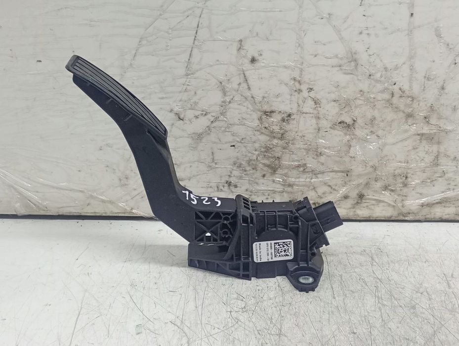 Pedala acceleratie 49400-69T50 Suzuki Swift 6 generation (2023 - prezent) 1.2 Z12E