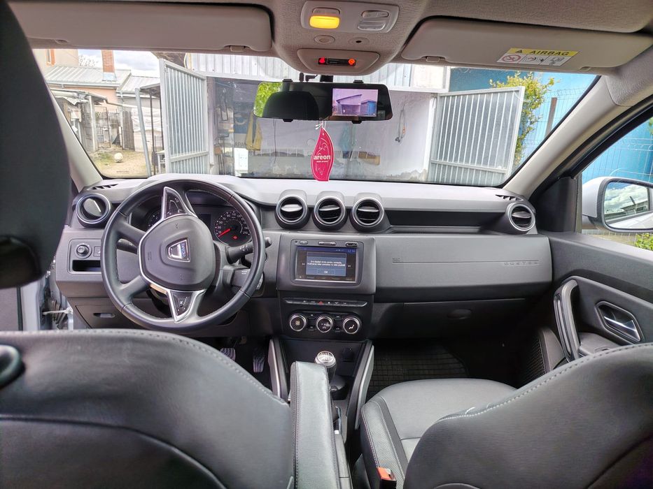Duster 2020 luna a 12
