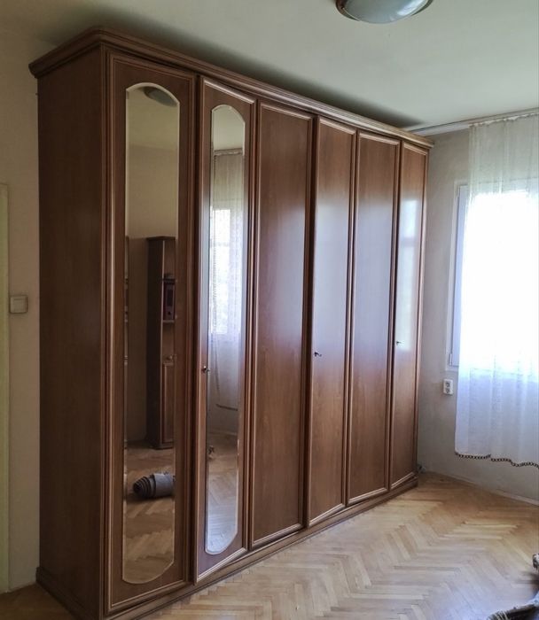 Немски 6 крилен гардероб