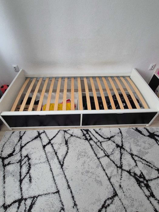 Vand  2 paturi de  1 persoana IKEA