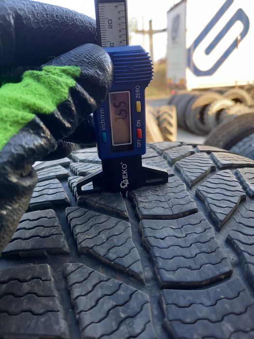 Anvelope de iarna 265-60r18 General