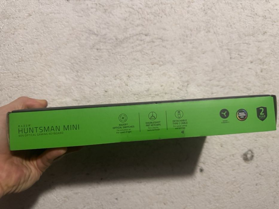Нова Геймърска механична клавиатура RAZER HUNTSMAN MINI PURPLE Switch