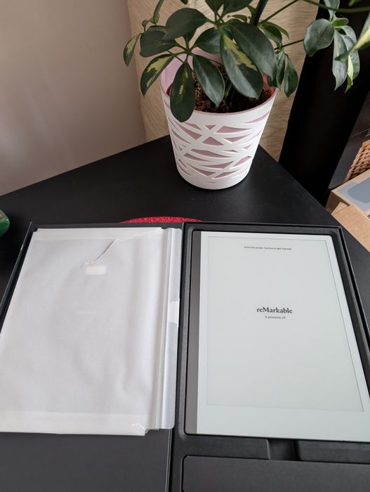 Tableta ePaper reMarkable 2, 10.3", E Ink Carta Monochrome Multi-point