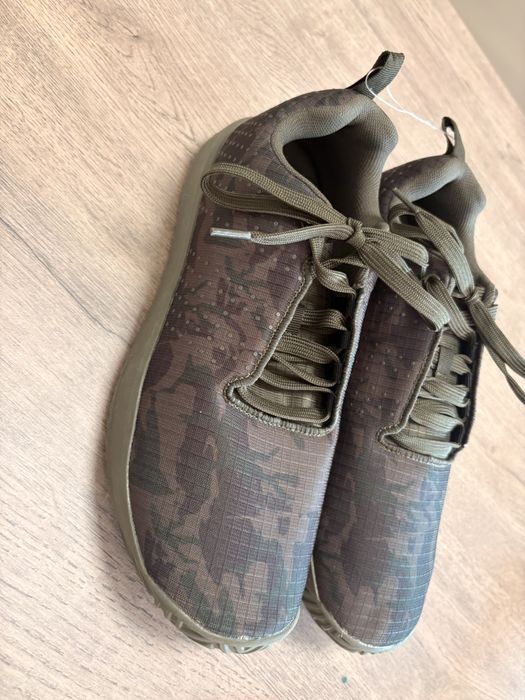 pantofi sport noi marimea 43
