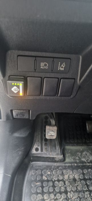 Vand Toyota prius+(7locuri)