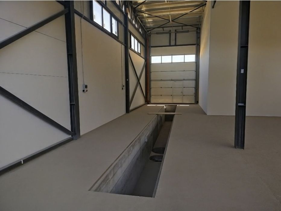Închiriez  hala zona industrială