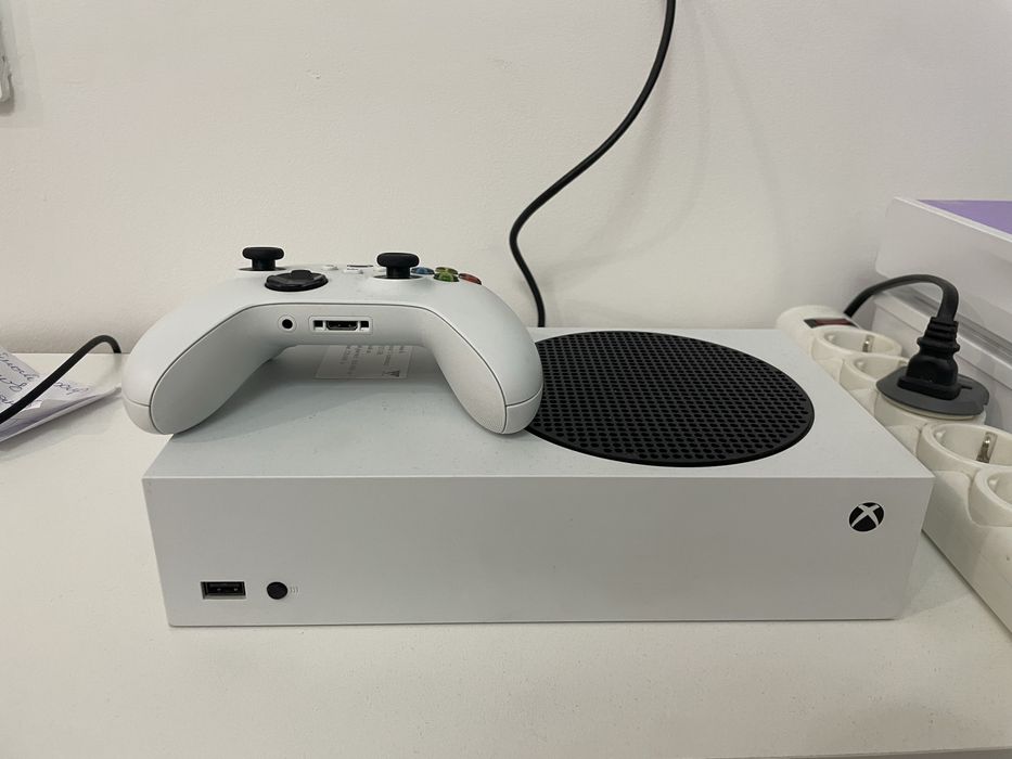Продам xbox series s