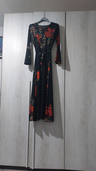 Rochii lungi elegante