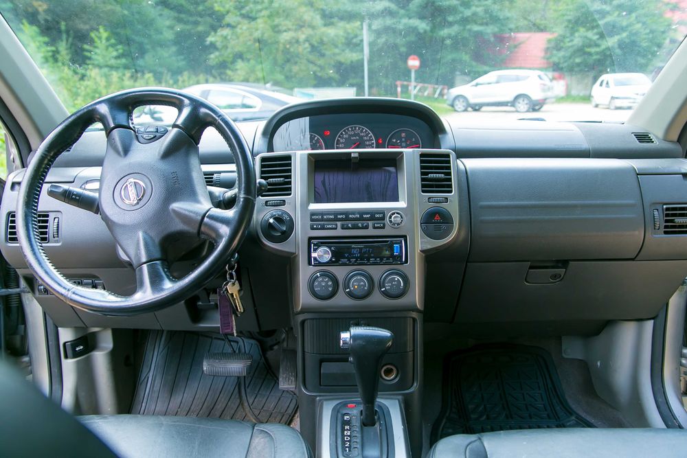 Nissan x-trail Elegance 2.5 Automata bezina+gpl deosebita