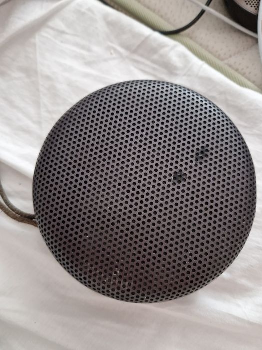 Vând boxă portabila Bang & Olufsen A1