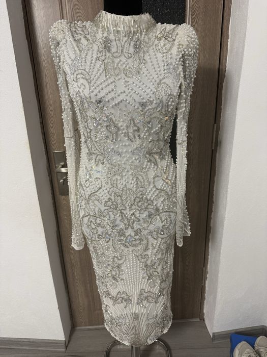 Rochie asos bijuterie