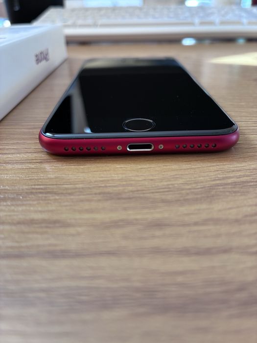iPhone SE3 128 Гаранция 15 месеца
