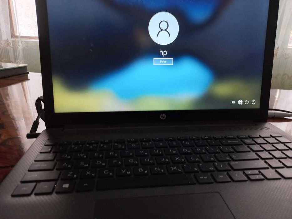 Ноутбоок комютер hp холати жуда янги