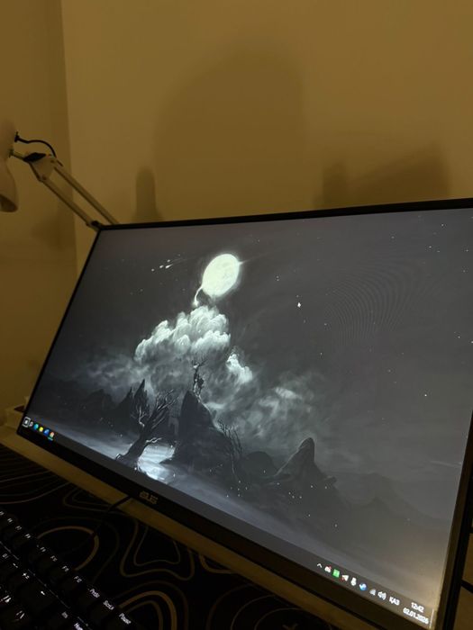 Продаются мониторы 27 дьюймоа