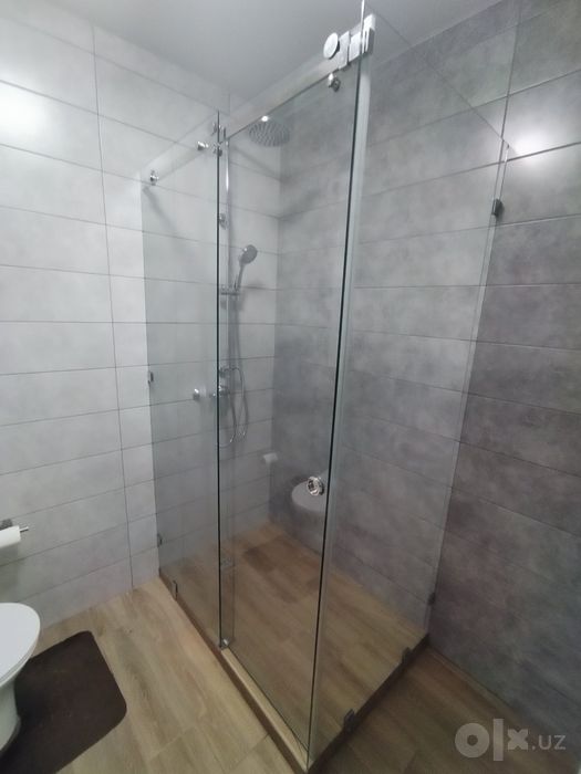 Душевые кабины из закалённого стекла