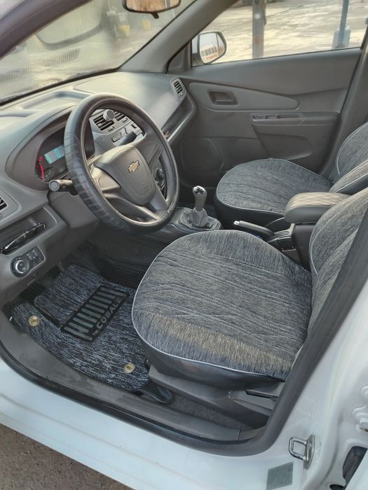 Chevrolet Cobalt 2-pozitsiya sotiladi