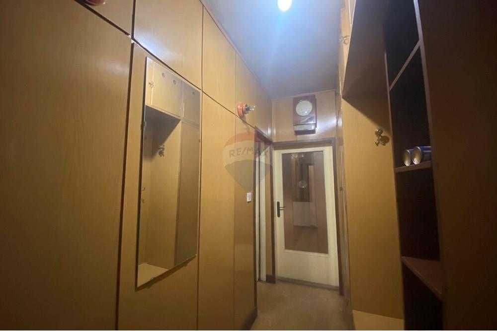Продава се Тристаен апартамент в Шумен, Пазара - 90 кв.м за 1275 €/кв.м - Снимка #13