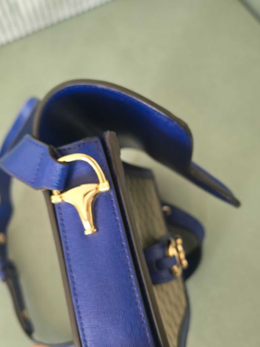 Gucci Horsebit – синя чанта с GG монограм