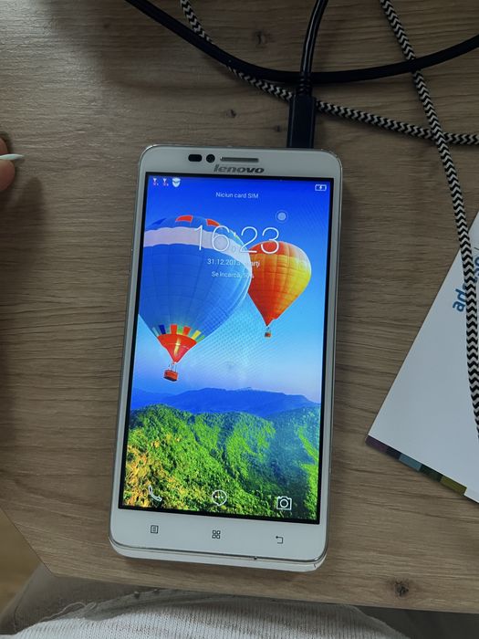 Lenovo A816 – pentru piese / nu pornește fără cablu