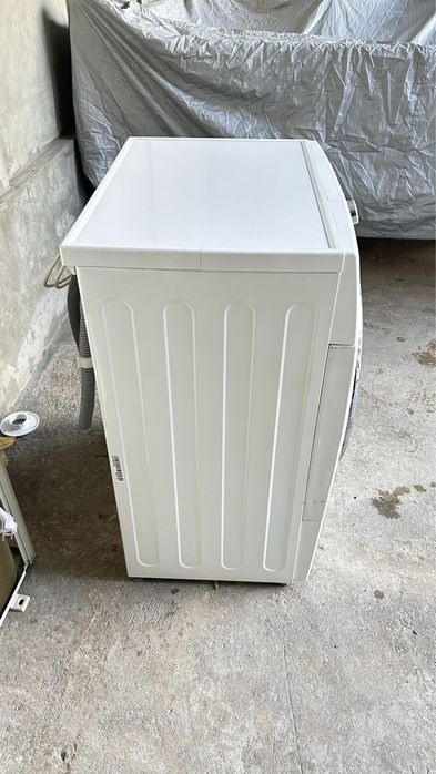 6кг ли LG кир ювиш машинаси бир қўл тутган холати зўр