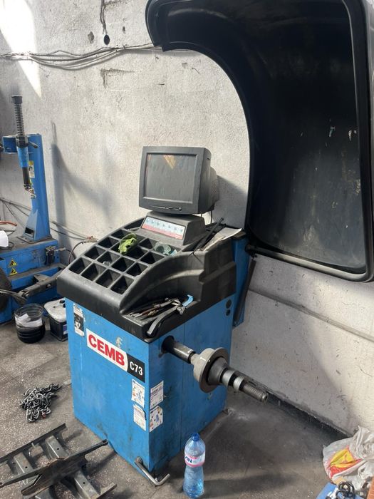 Баланс машина за гуми