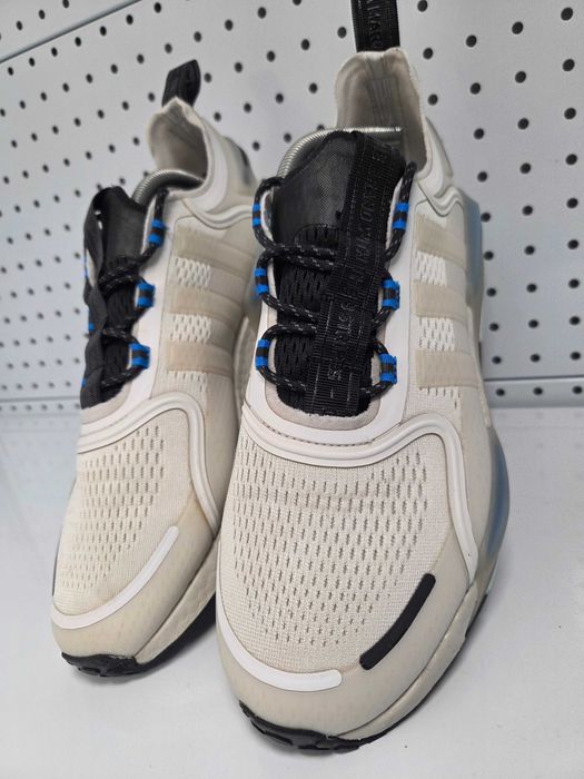 Оригинални мъжки маратонки- Adidas NMD R1