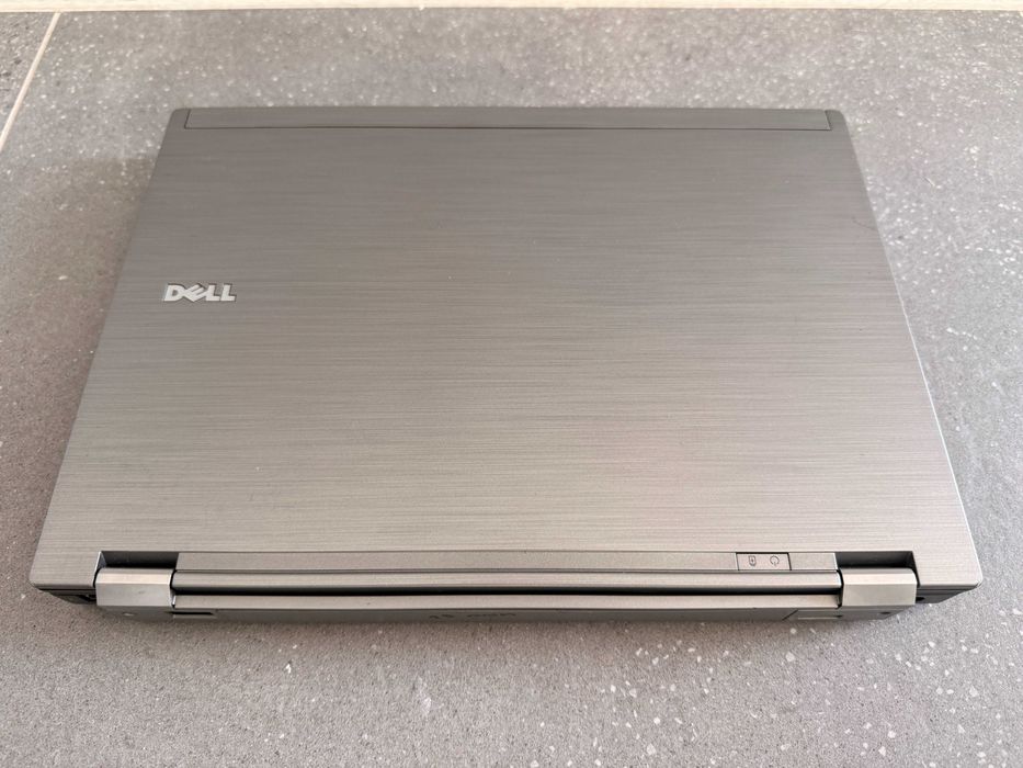 Laptop DELL-i5,SSD,tastatura iluminata,amprenta,DDR3-gaming