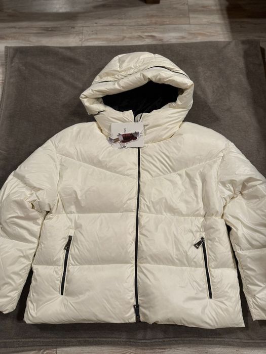Дамско яке Moncler 2