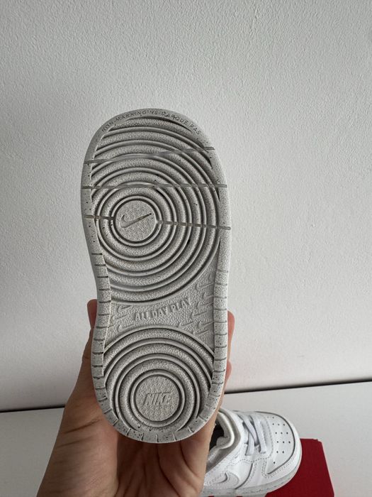 Маратонки Nike размер 22