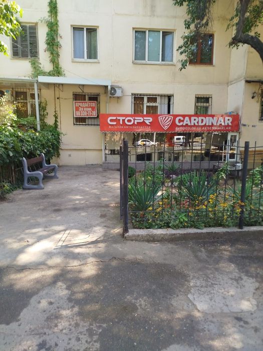 Чилонзор 19кв 3хона 1этаж+магазин сотилади