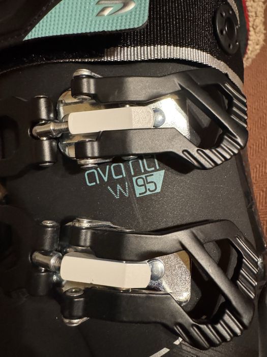 Clapari Dalbello Avanti W, 225, purtati o singura data