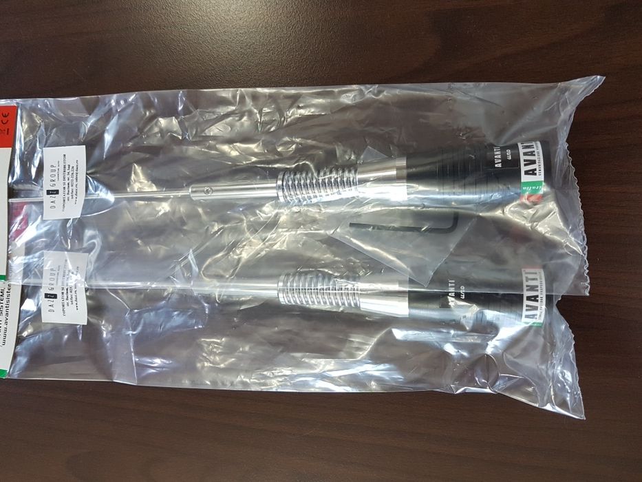 Antena radio CB - AVANTI Uno (40cm/60W) produs Nou