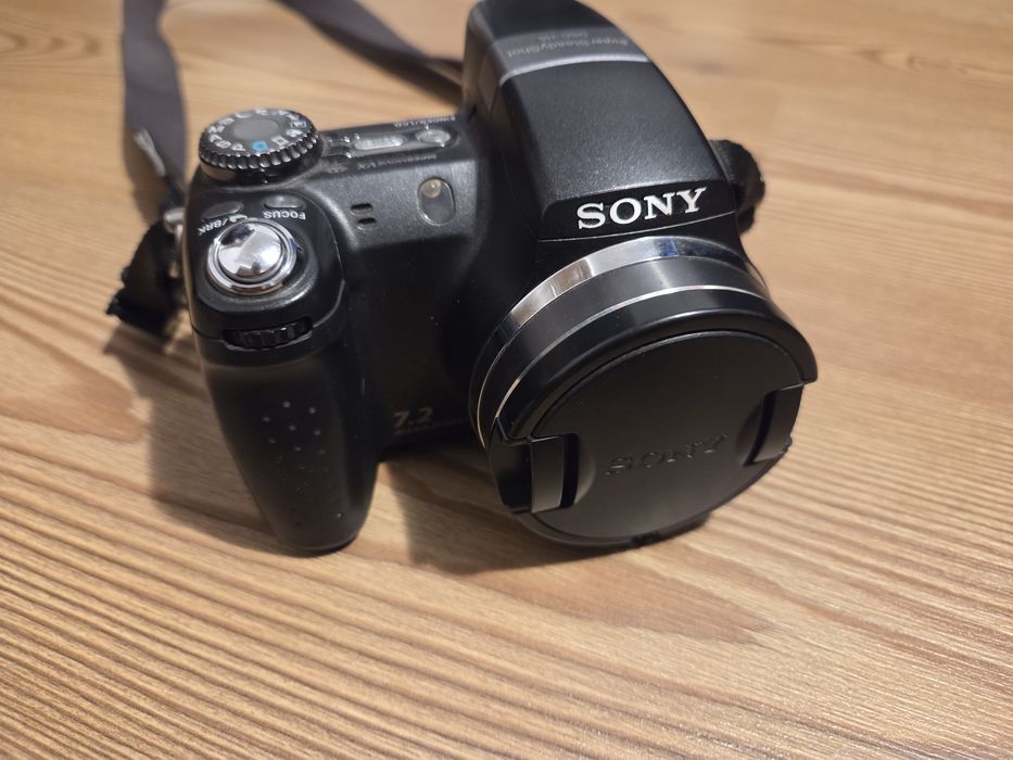 Aparat foto Sony DSC H5 + card 4Gb