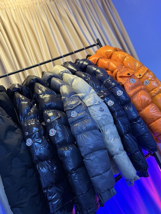 Geacă M.O.N.C.L.E.R negru mat