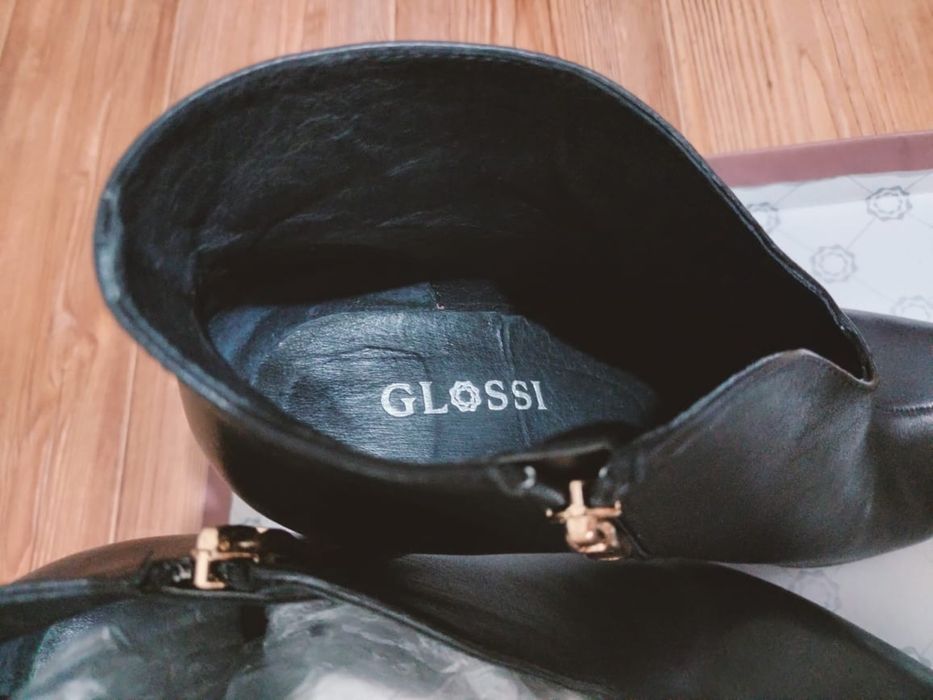 Срочно! Продам осенние ботинки