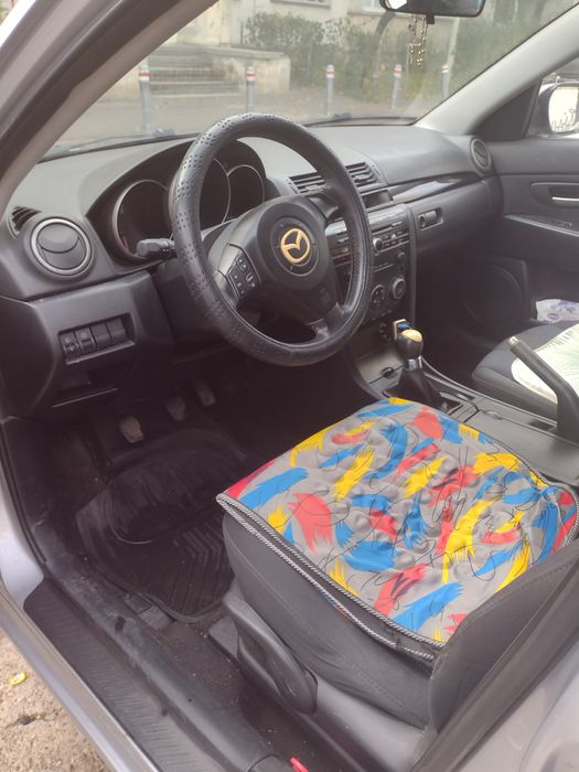 Mazda 3  / 1.6 benzină