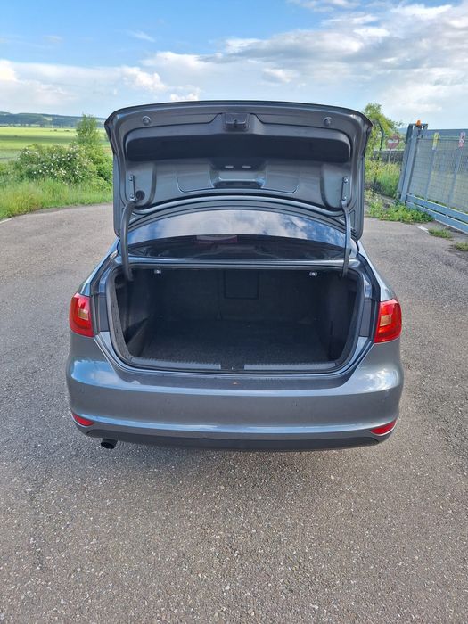 VW Jetta 2012 - 1.6 diesel