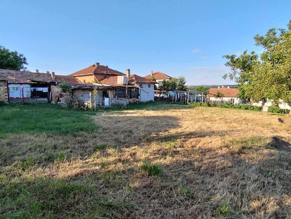 Продава се Къща в с. Беломорци, Област Търговище - 180 кв.м за 680 €/кв.м - Снимка #21