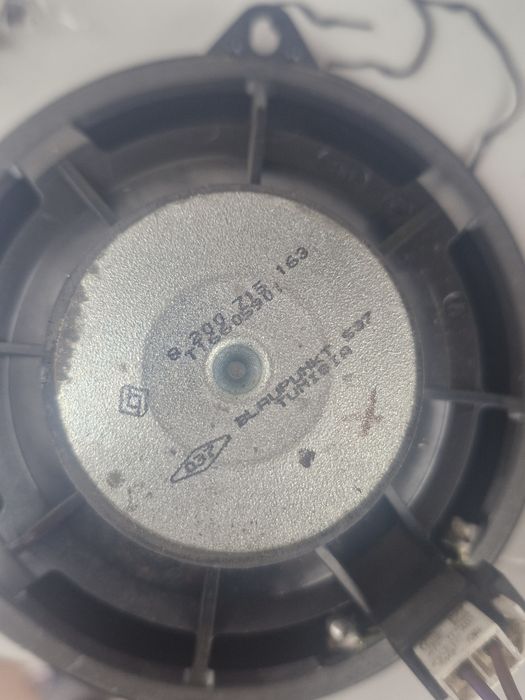 Boxe logan mcv 1  originale