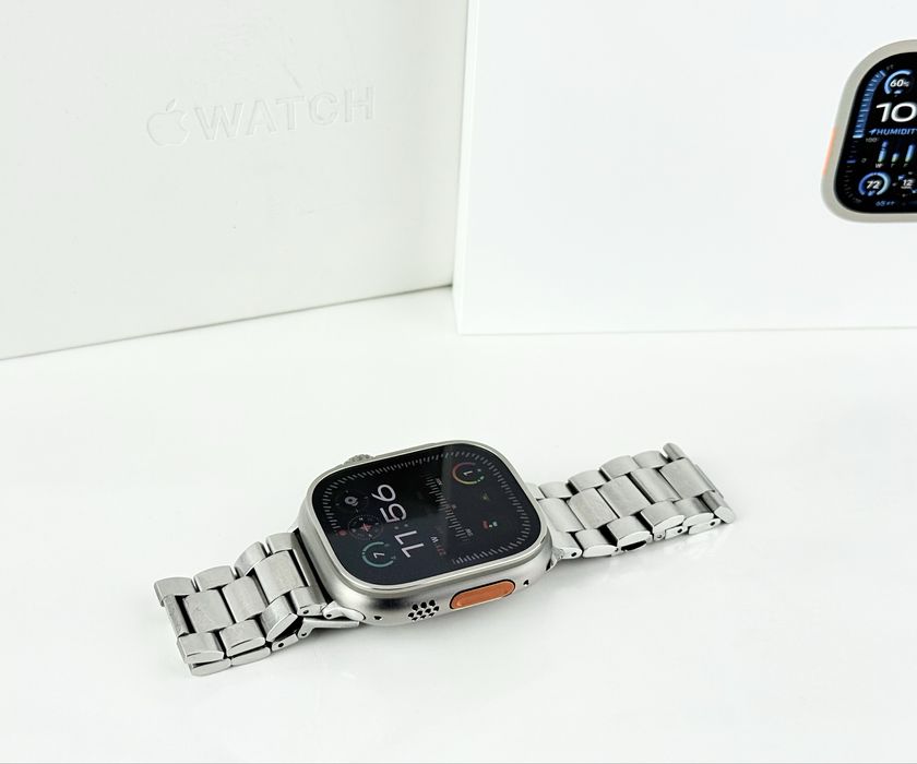 Apple Watch Ultra 2 49mm Cellular Natural with Spigen Titanium Band