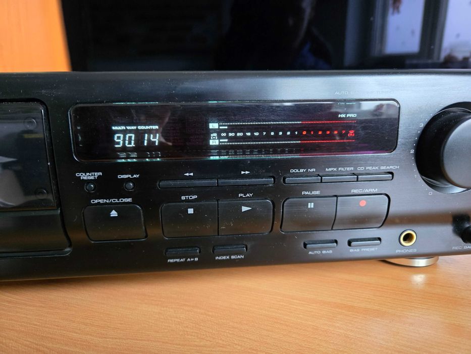 Deck AIWA AD-F550 si Kenwood KX-5050