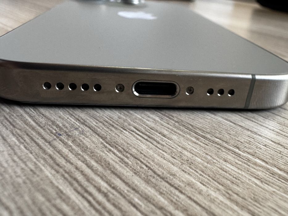 Iphone 15 pro 256гб