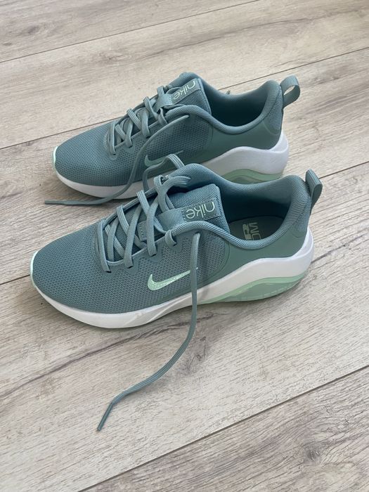 Дамски маратонки Nike Bella 7 / menta / black and white /
