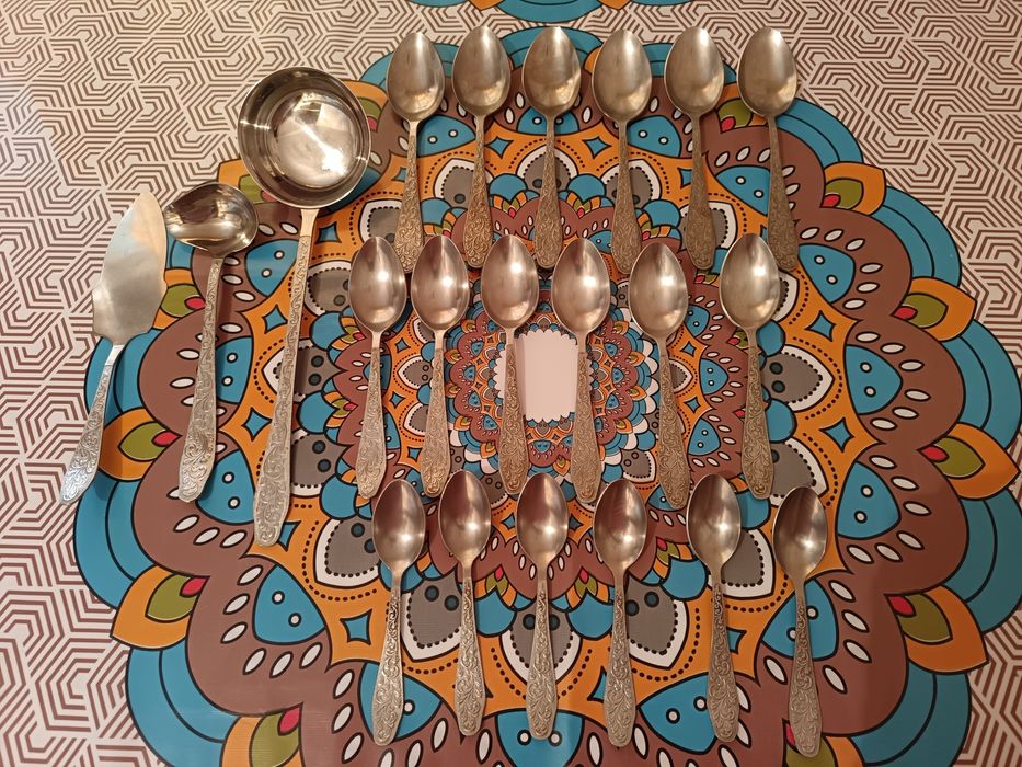 Кухонная посуда разная.