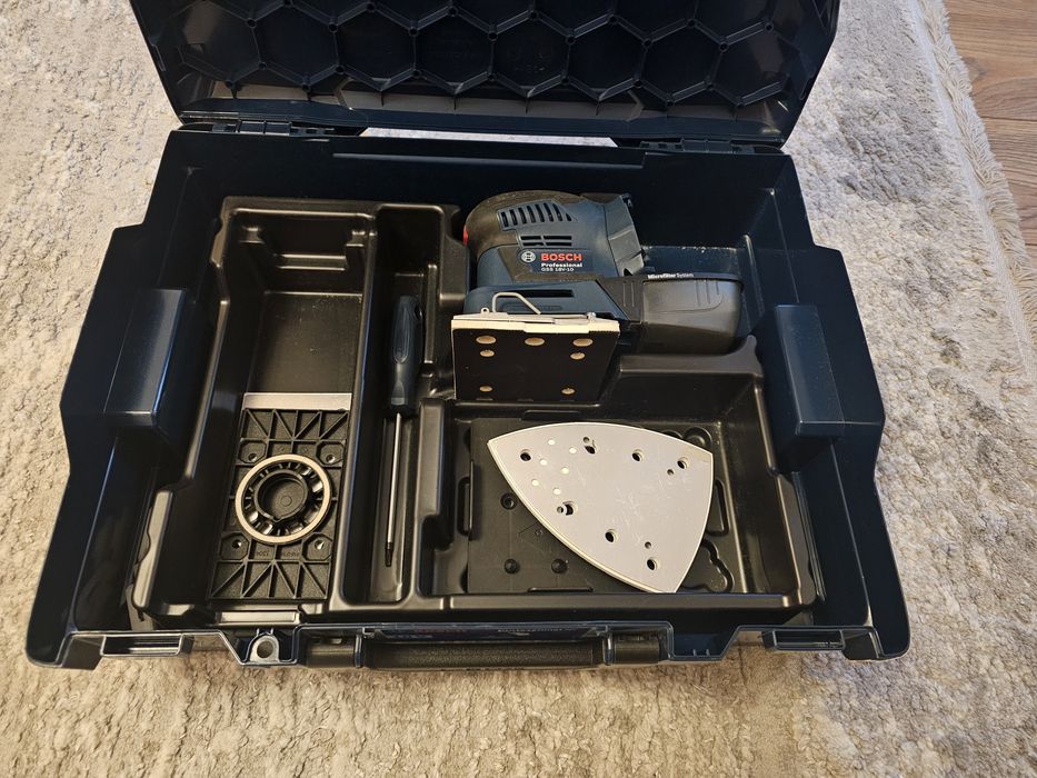 Vand șlefuitor oscilant profesional Heavy Duty Bosch GSS 18v-10 cu 3 tălpi schimbabile si L-Boxx
