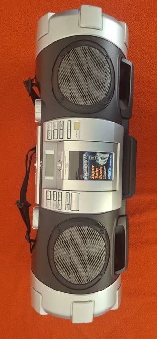 Boombox JVC  RV-NB50