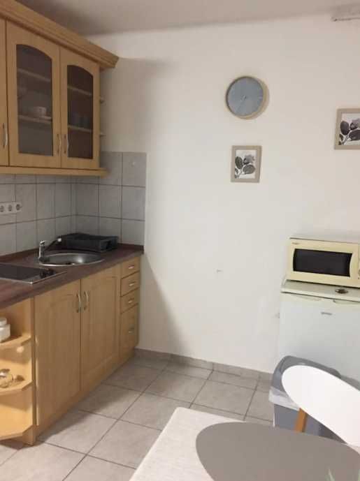 Дава се под наем Едностаен апартамент в Пловдив, Южен - 40 кв.м за 285.6 € - Снимка #1